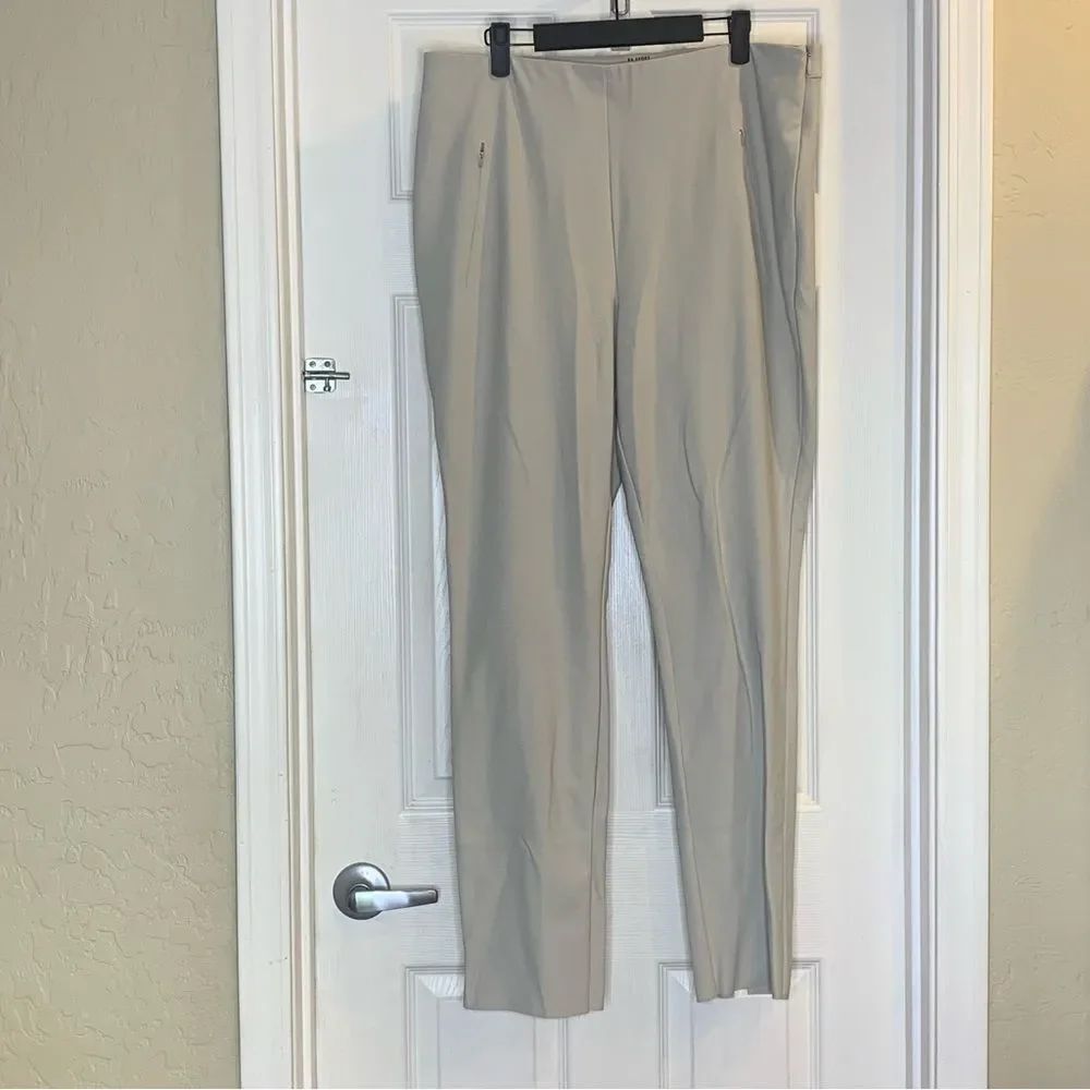 Banana Republic Sport Pants Size 16L Kick Hem High Rise